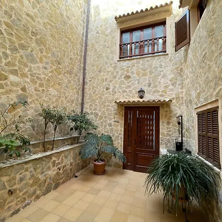 Gallu Hotel 3*